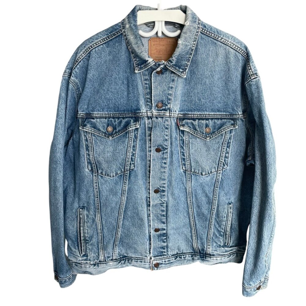 RARE VINTAGE 90's Levi’s Denim Trucker Jacket 75528-4891 Canada Men’s XLT TALL
